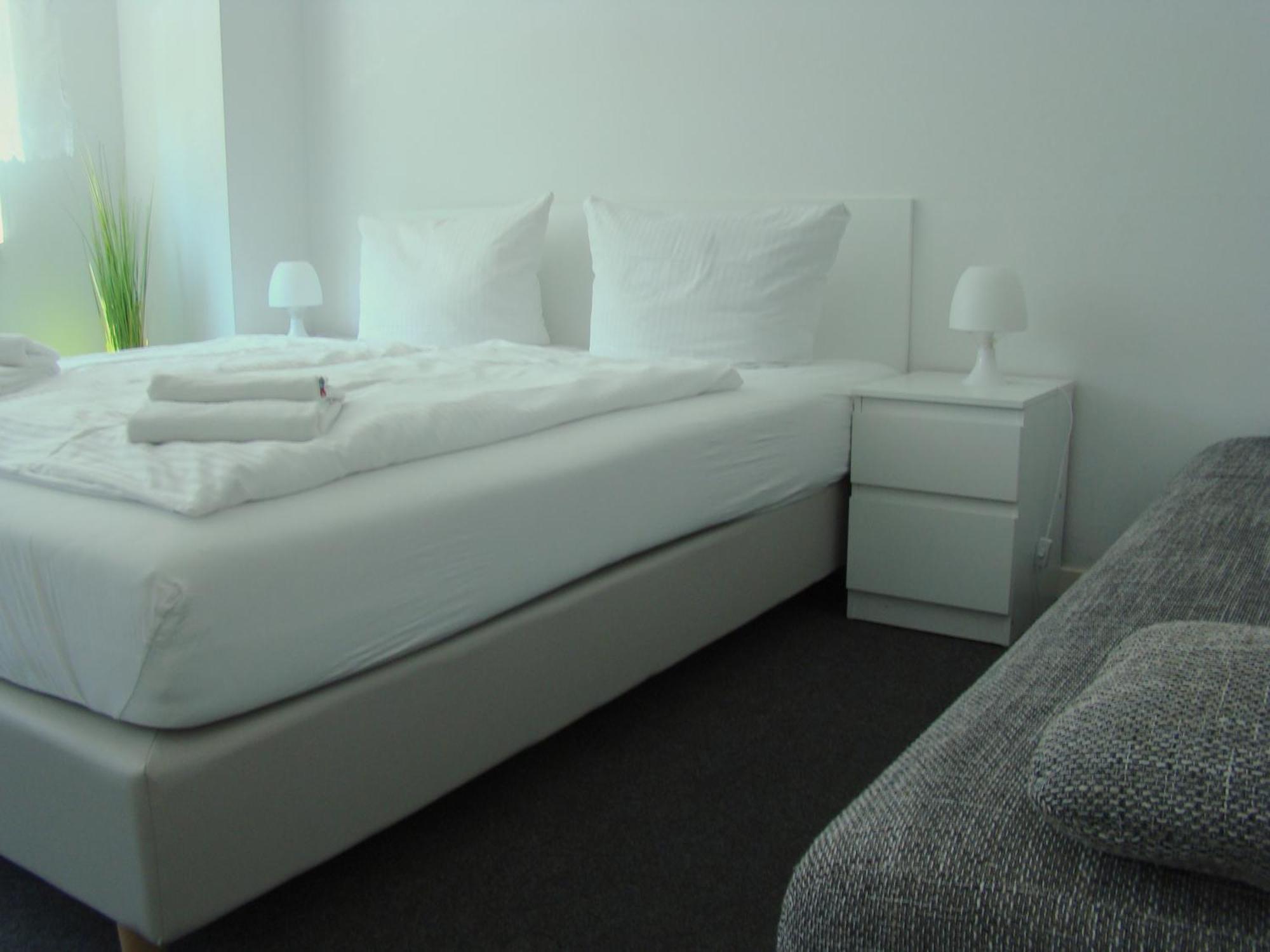 Apartment Near Kurfürstendamm *